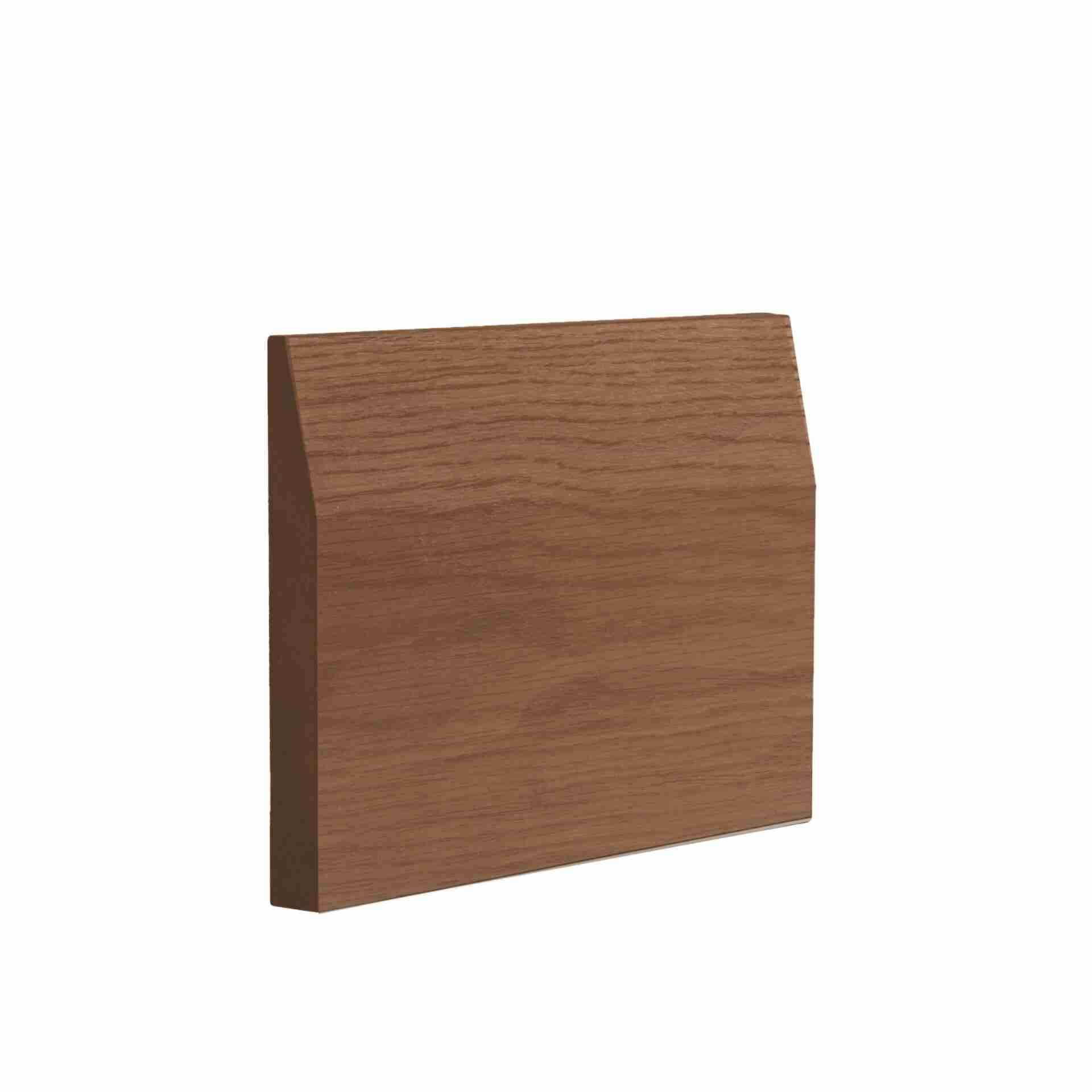 Déanta Walnut Half Splayed Skirting